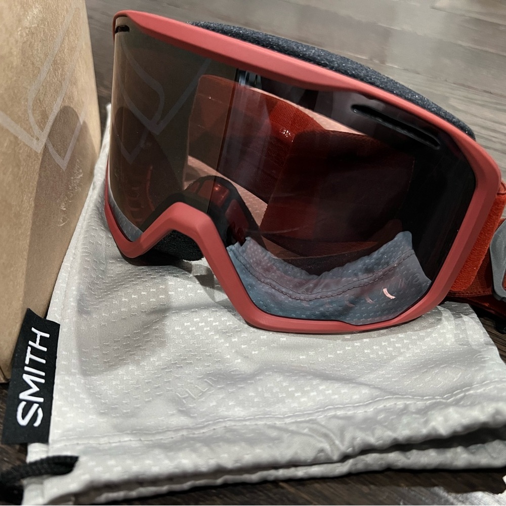 Smith Blazer Low Bridge Fit Goggle, Ironwood/Ignitor Mirror, NEW